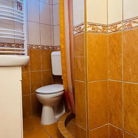 Eros Haz Pietro 아파트 *